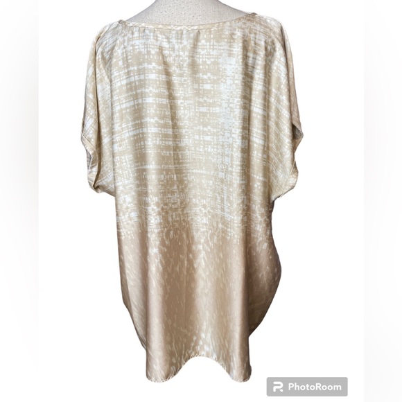 Investments II Floral Blouse - Picture 3 of 10